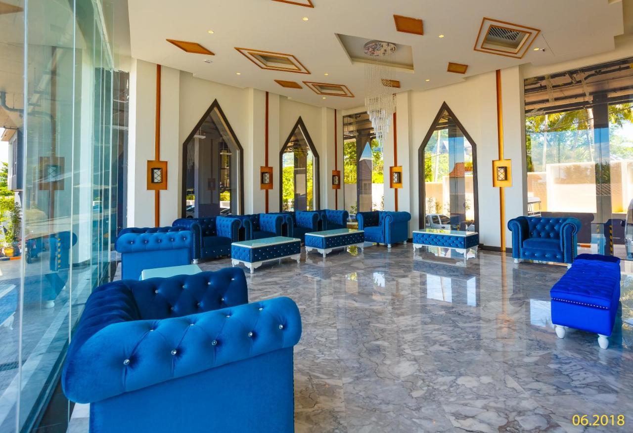 The Aristo Beach By Holy Cow 212 Phuket Exterior photo